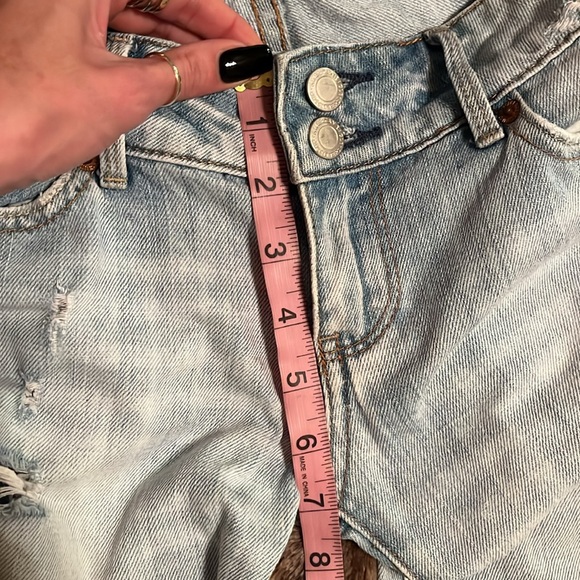 Low Rise Cropped Jeans - Picture 11 of 12